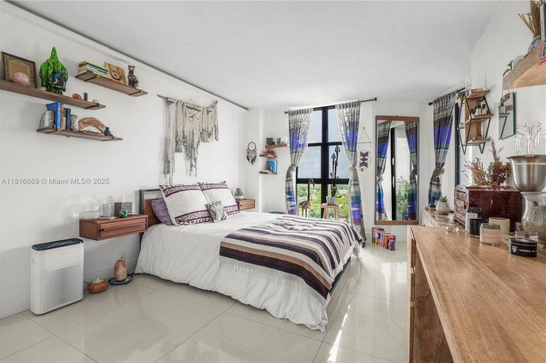 1000 Quayside Ter 1107, Miami, 佛羅里達州 33138, 美國