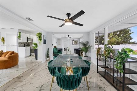 8120 GONDOLA DR, Orlando, Florida 32809, USA