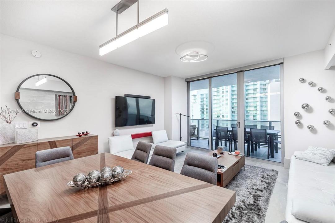 488 NE 18th St 3911, Miami, Florida 33132