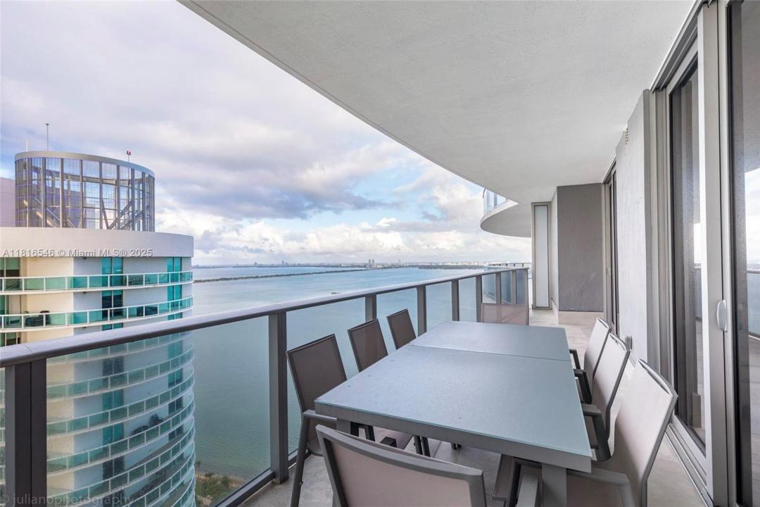 488 NE 18th St 3911, Miami, Florida 33132