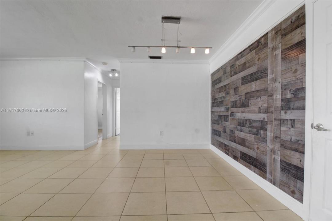 1160 NW 79th Ter, Pembroke Pines, Floryda 33024, USA