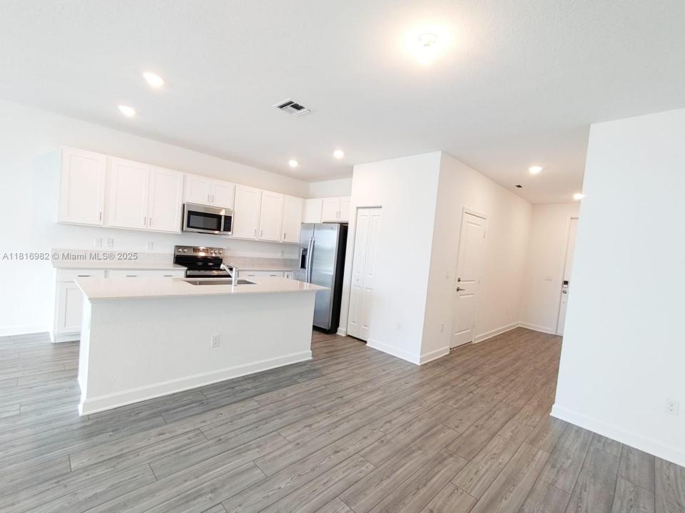 659 SE Lake Falls St, Port St. Lucie, Florida 34984, Estados Unidos