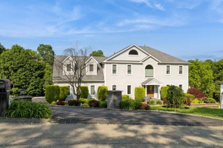 61 Sherwood Heights, Wappinger, 紐約州 12590, 美國