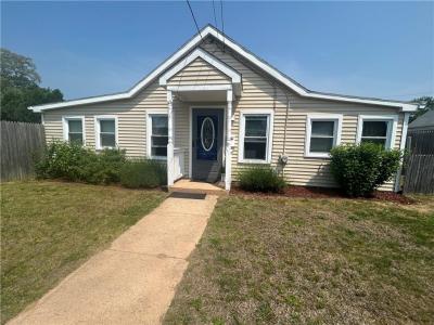 1 Holly Street, East Providence, RI 02915, USA