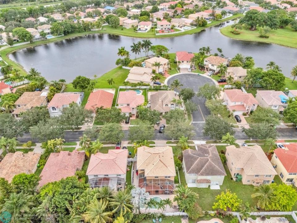 13756 NW 22nd PL, Sawgrass Preserve, Sunrise, Florida 33323