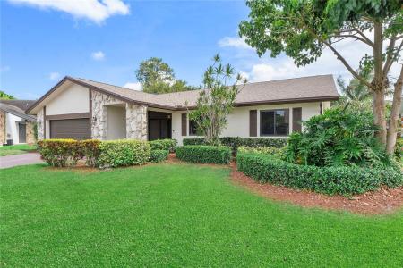 8208 NW 80th St, Tamarac, 佛罗里达州 33321, 美国