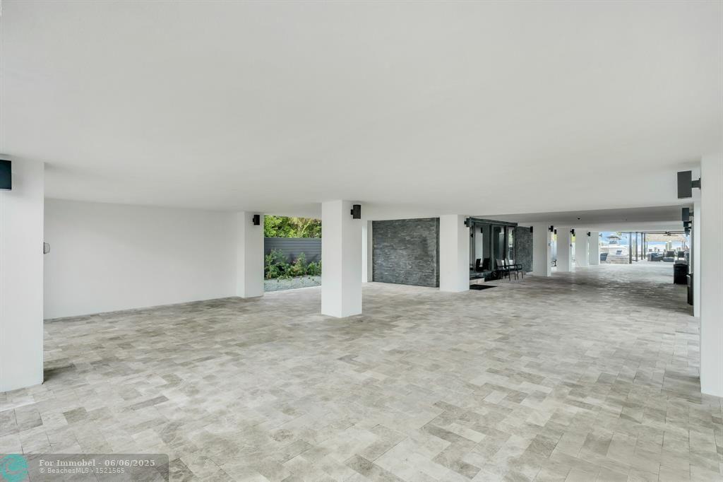 16 Seaside Avenue, Key Largo, Florida 33037, Estados Unidos