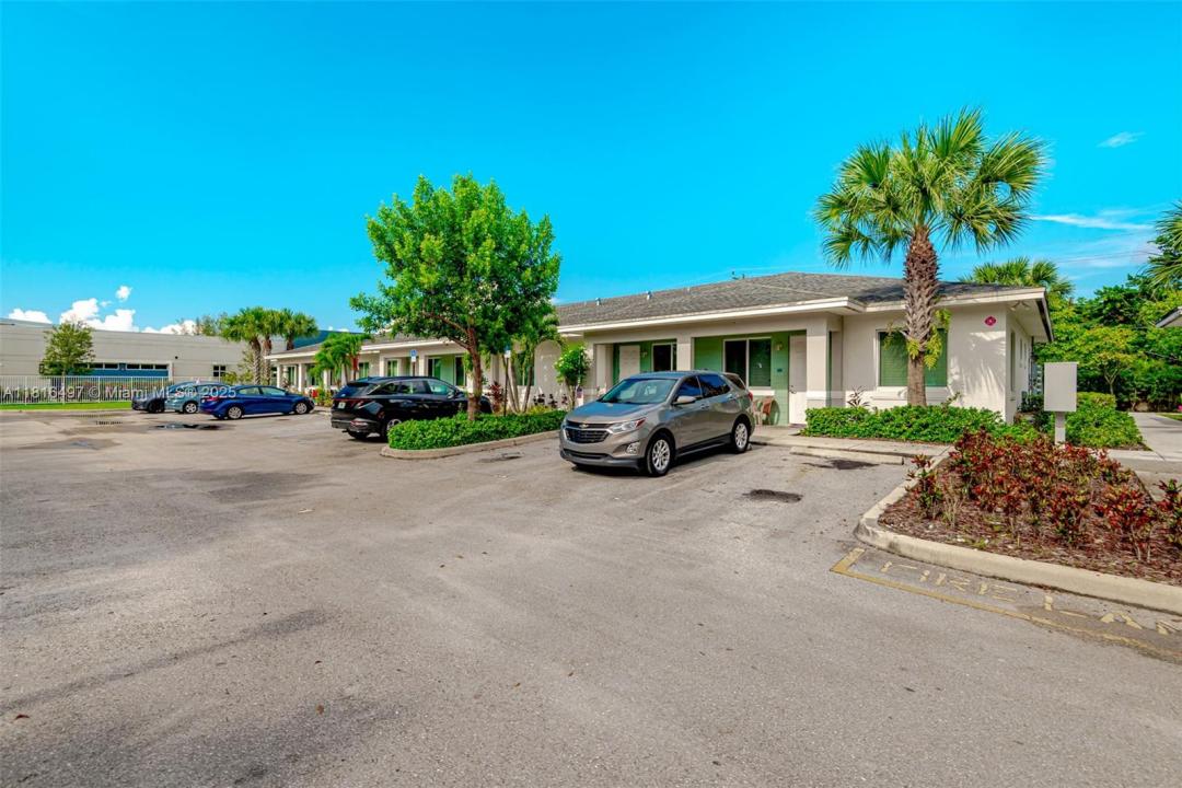 20690 NW 27 Avenue, Miami Gardens, 佛羅里達州 33056, 美國