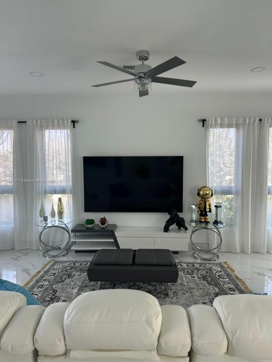 2342 Mckinley St 1, Hollywood, Florida 33020, HOA KỲ