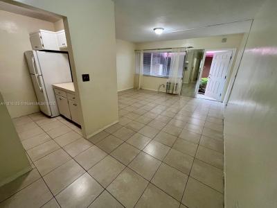 2838 Madison St 28, Hollywood, Florida 33020, USA