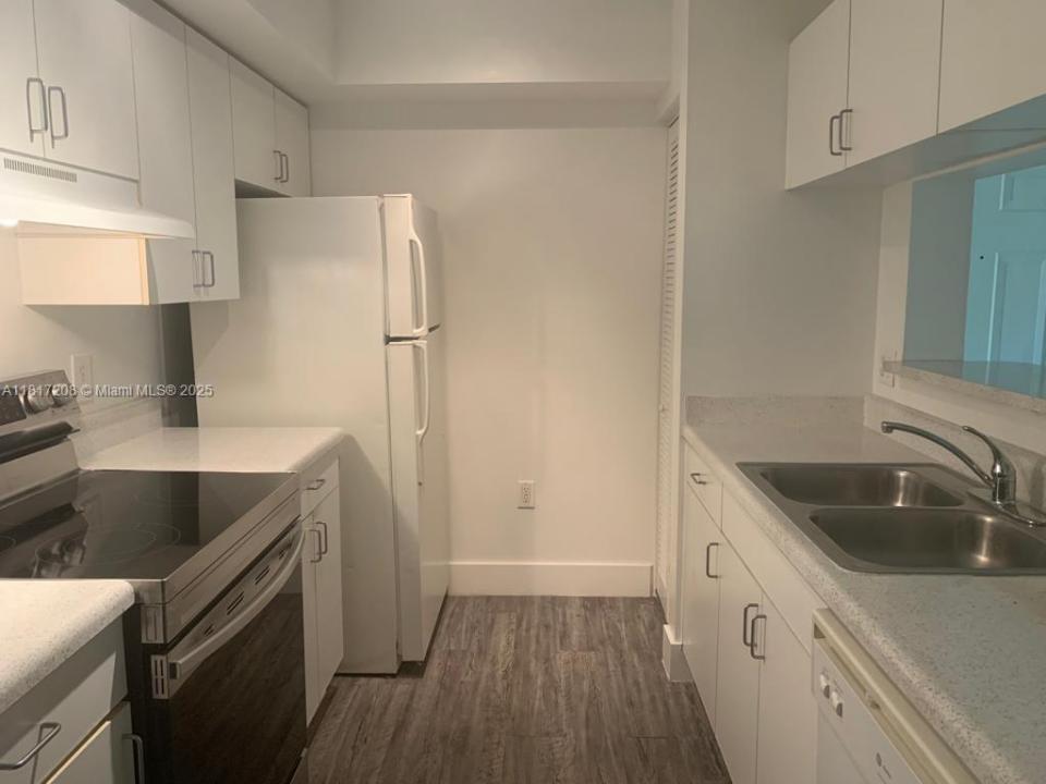 4844 N State Road 7 2303, Coconut Creek, Floryda 33073, USA