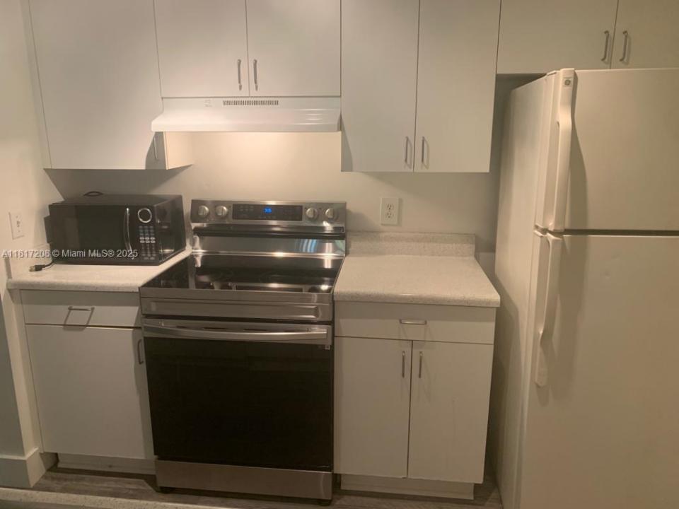 4844 N State Road 7 2303, Coconut Creek, Floryda 33073, USA