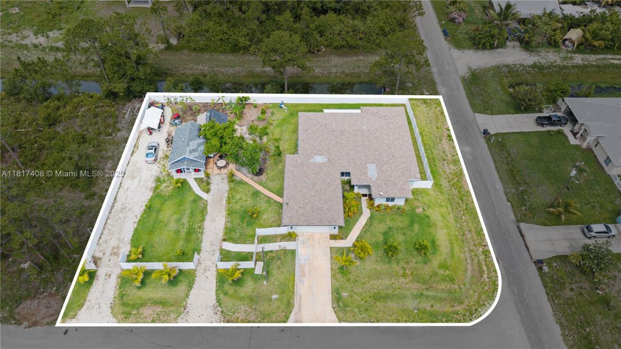 304 BRADLEY, Other City - In The State Of Florida, Florida 33974, Estados Unidos