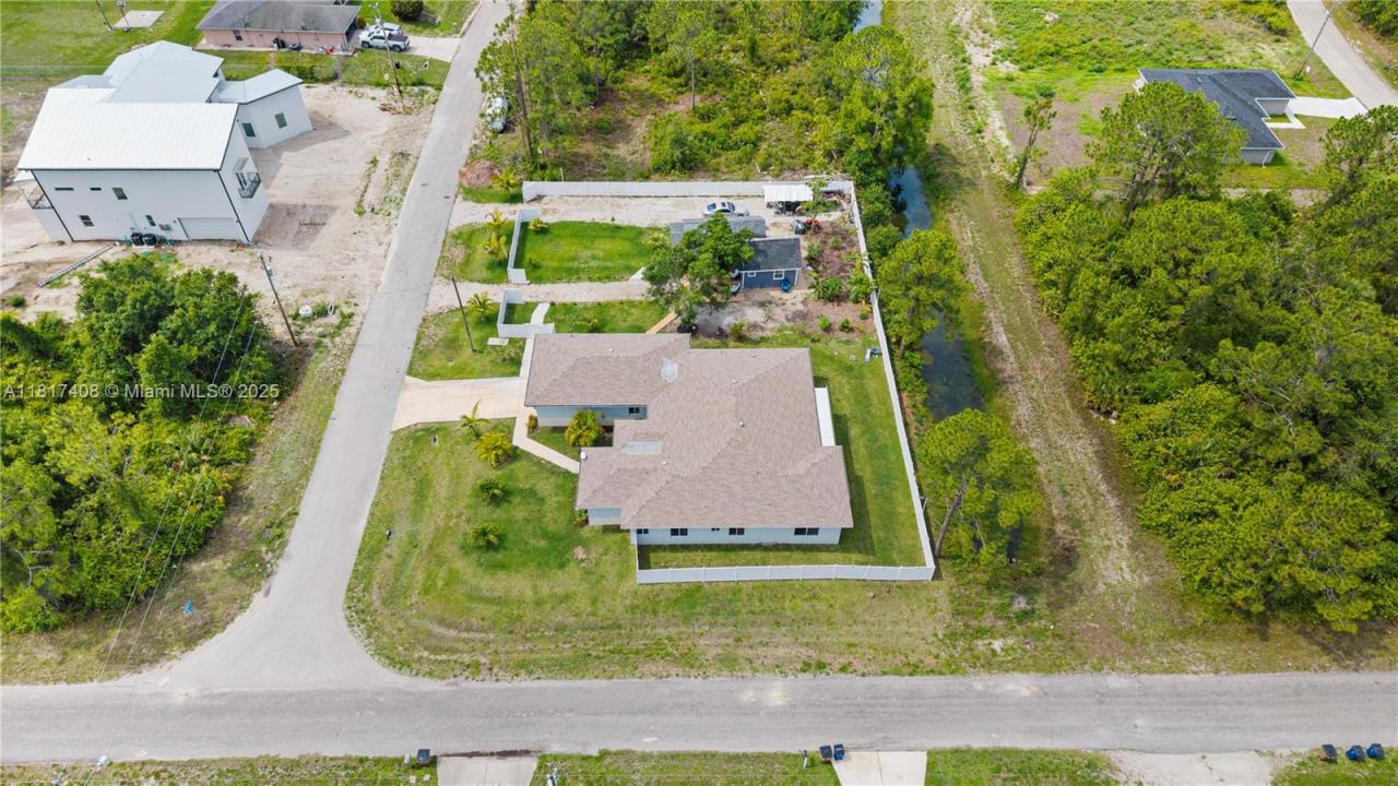 304 BRADLEY, Other City - In The State Of Florida, Florida 33974, Estados Unidos