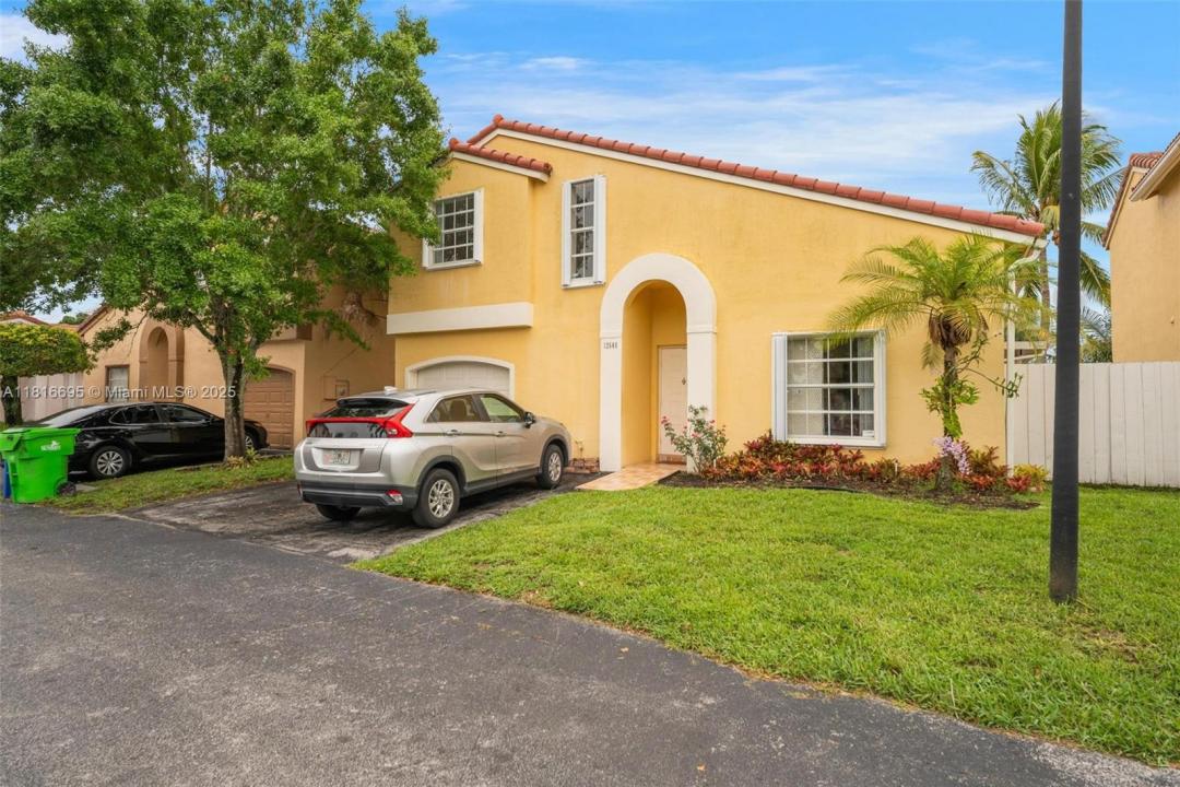 12640 NW 12th Ct, Sunrise, Florida 33323, Estados Unidos