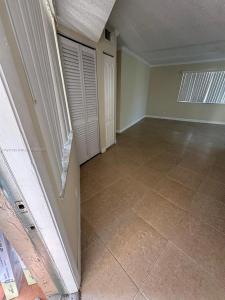 8630 SW 3rd St 208, Pembroke Pines, Florida 33025, USA
