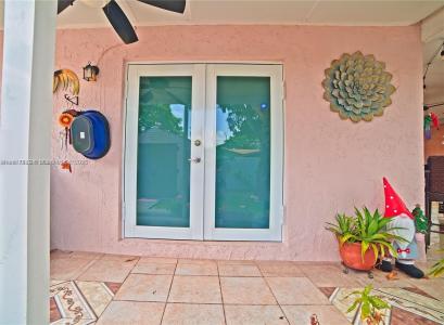 10471 SW 174th Ter, Miami, Florida 33157, USA