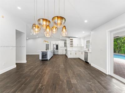 5976 SW 88 pl, Miami, Florida 33173, USA