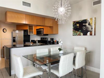 1750 N Bayshore Dr 1414, Miami, Florida 33132, USA