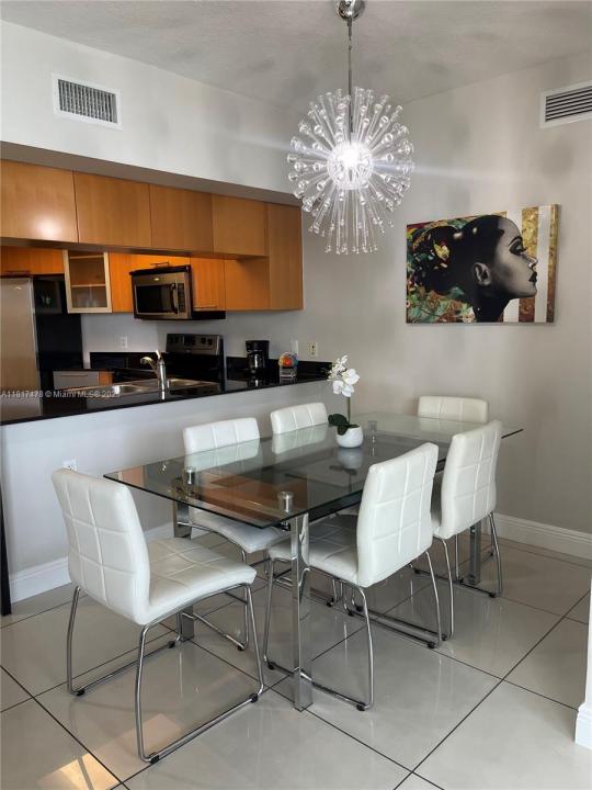 1750 N Bayshore Dr 1414, Miami, Florida 33132, Estados Unidos