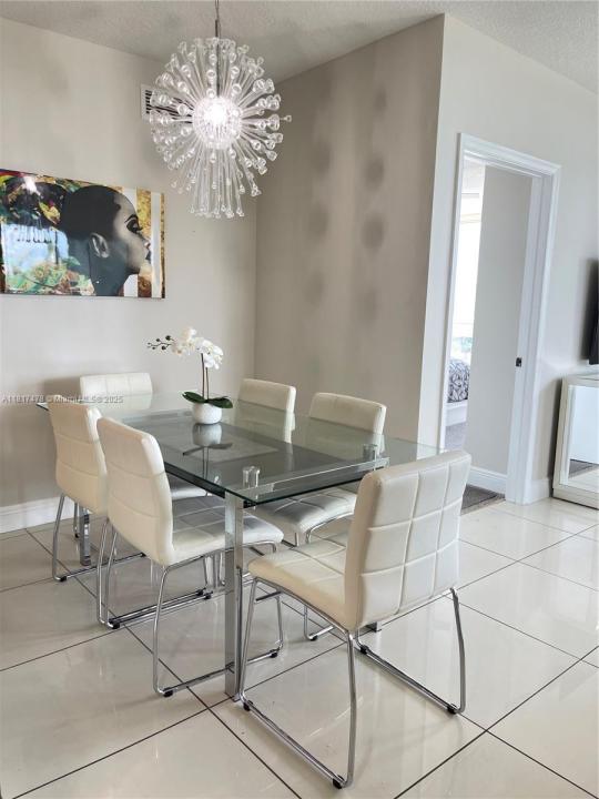1750 N Bayshore Dr 1414, Miami, Florida 33132, Estados Unidos