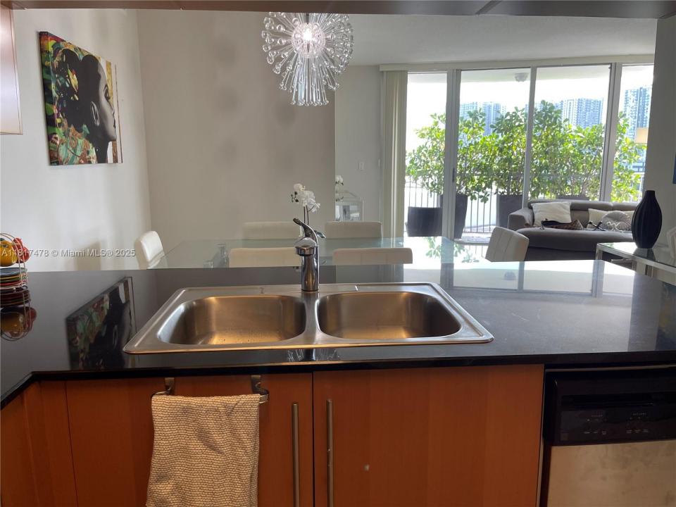 1750 N Bayshore Dr 1414, Miami, Florida 33132, Estados Unidos