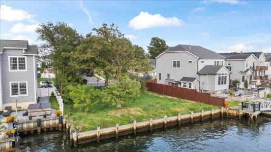 2536 Riverside Drive, Hempstead, New York 11793, Stati Uniti