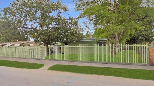3015 NW 83rd St, Miami, Florida 33147, USA