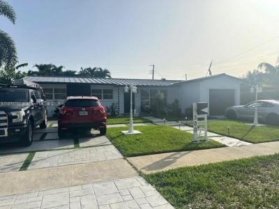 300 NW 77th Way, Pembroke Pines, Florida 33024, USA