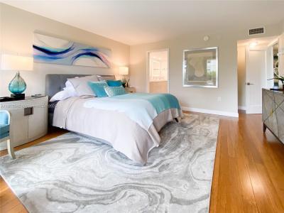 600 Biltmore Way 306, Coral Gables, Florida 33134, USA