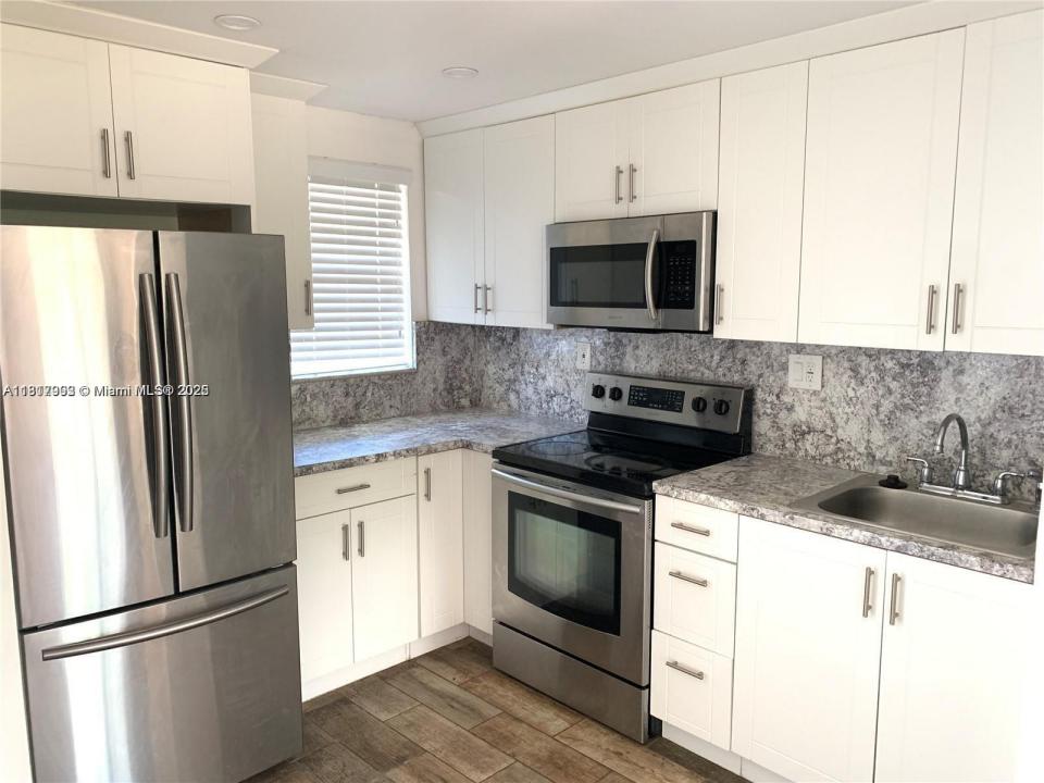 1478 NW 1st St 301, Miami, フロリダ 33125, アメリカ合衆国