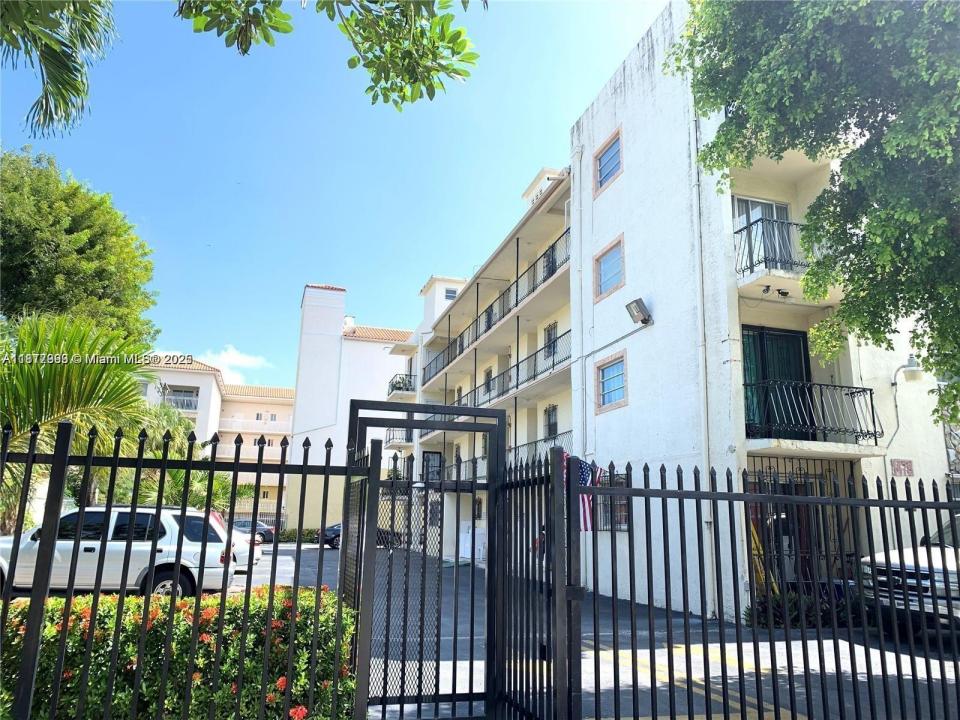 1478 NW 1st St 301, Miami, フロリダ 33125, アメリカ合衆国