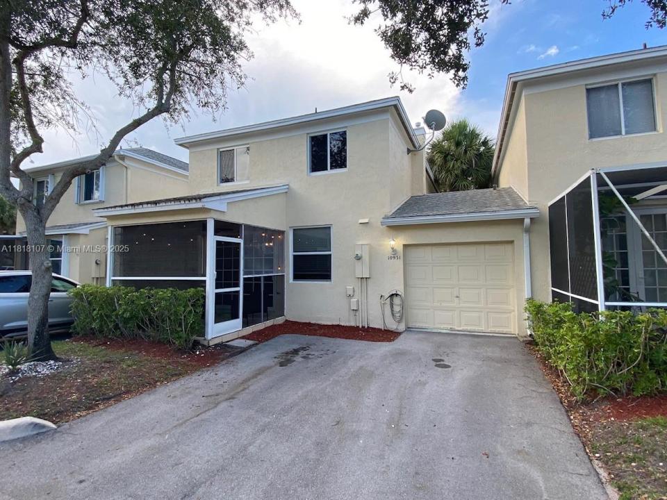 10931 Jewel Box Ln, Tamarac, Florida 33321
