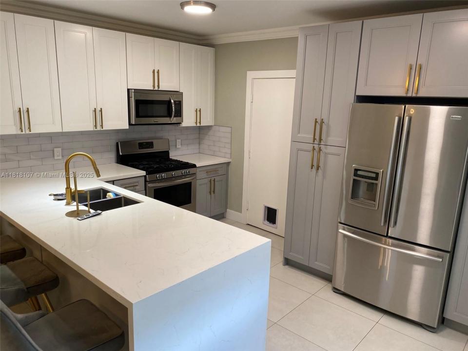 10931 Jewel Box Ln, Tamarac, Florida 33321