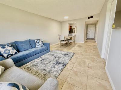 8550 N Sherman Cir 507, Miramar, Florida 33025, USA