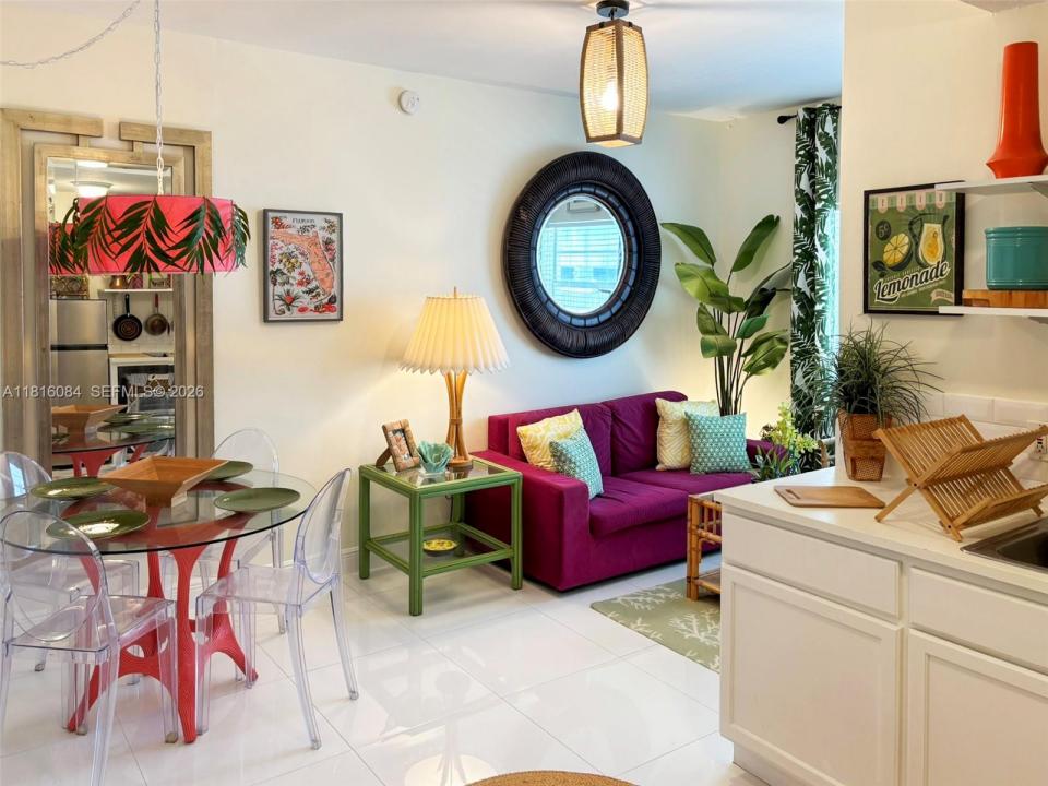 335 Ocean Dr 114, Miami Beach, Floryda 33139, USA