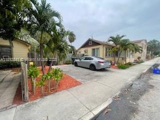 1416 N 2nd Ave N, Lake Worth, Florida 33460, USA