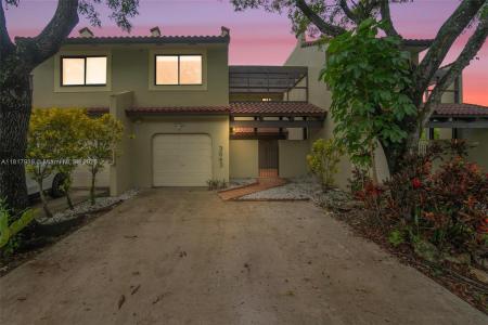 3643 Estepona Ave B28-A, Doral, Florida 33178, USA