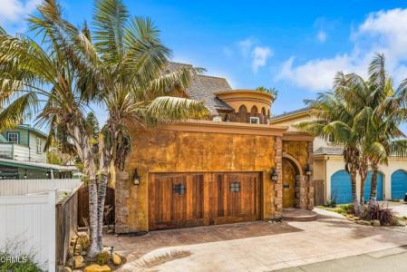 Sagamore Lane, Ventura, California 93001