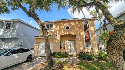 9894 NW 2nd Ct, Plantation, Florida 33324, USA