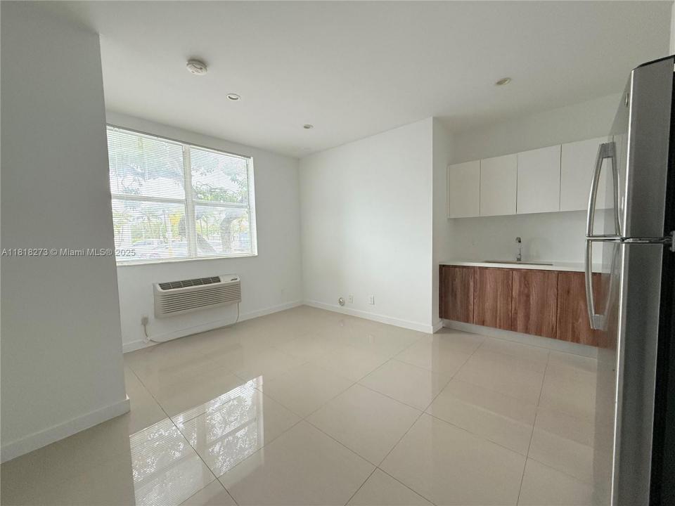 924 Marseille Dr 6, Miami Beach, 佛罗里达州 33141, 美国