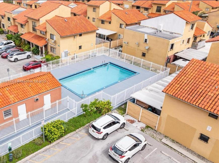 2760 W 61st Pl 202, Hialeah, Florida 33016