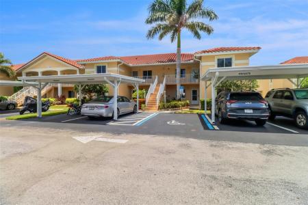 196 Furse Lakes Cir A6, Other City - In The State Of Florida, Florida 34104, USA