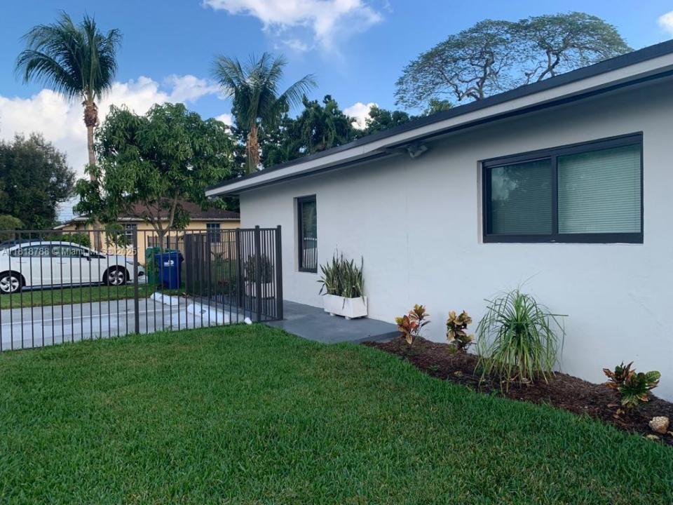 9703 NW 5th Ave 9703, Miami, 佛罗里达州 33150, 美国