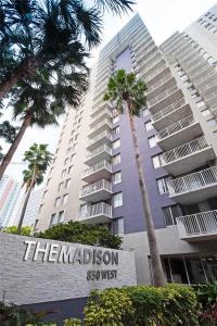 850 N Miami Ave W-1001, Miami, Florida 33136, USA