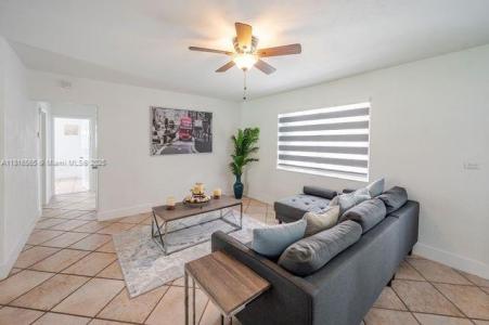 1330 North Dr, Miami, Florida 33179, USA