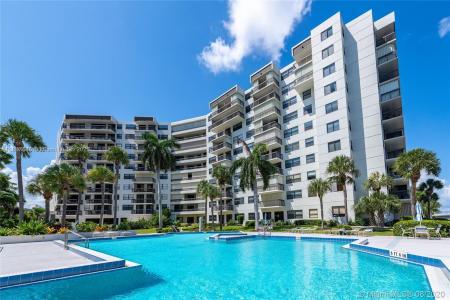 2900 NE 14th St Cswy 410, Pompano Beach, Florida 33062, USA