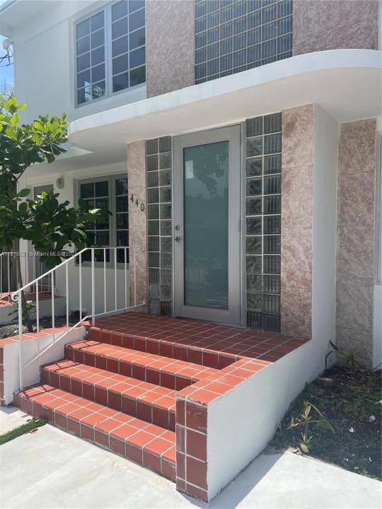 440 NE 63rd St 4, Miami, Floryda 33138, USA