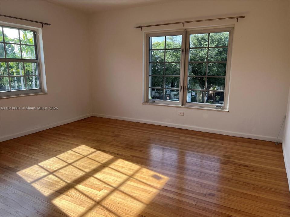 440 NE 63rd St 4, Miami, Floryda 33138, USA