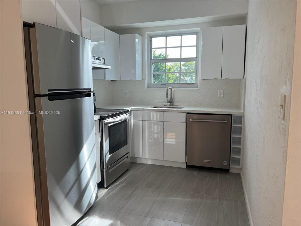 440 NE 63rd St 4, Miami, Floryda 33138, USA